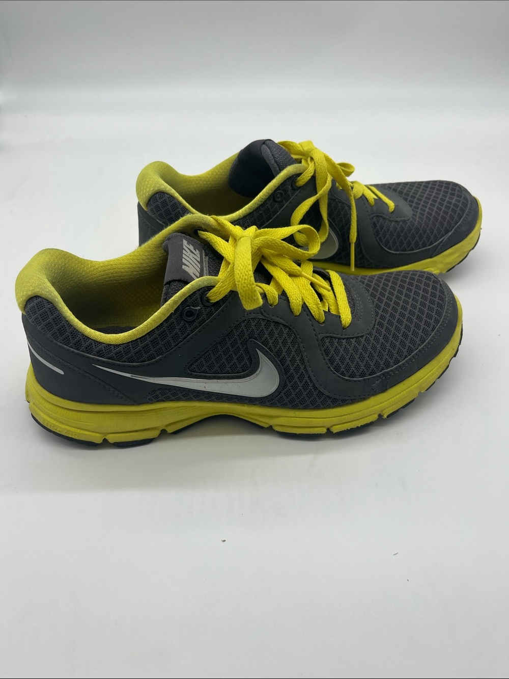 Nike Gray & Yellow Athletic Trainers